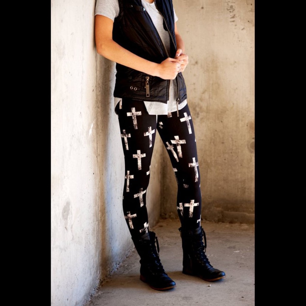 Agnes & Dora Leggings Large TC Faded Crosses NWT with Original Dust Bag